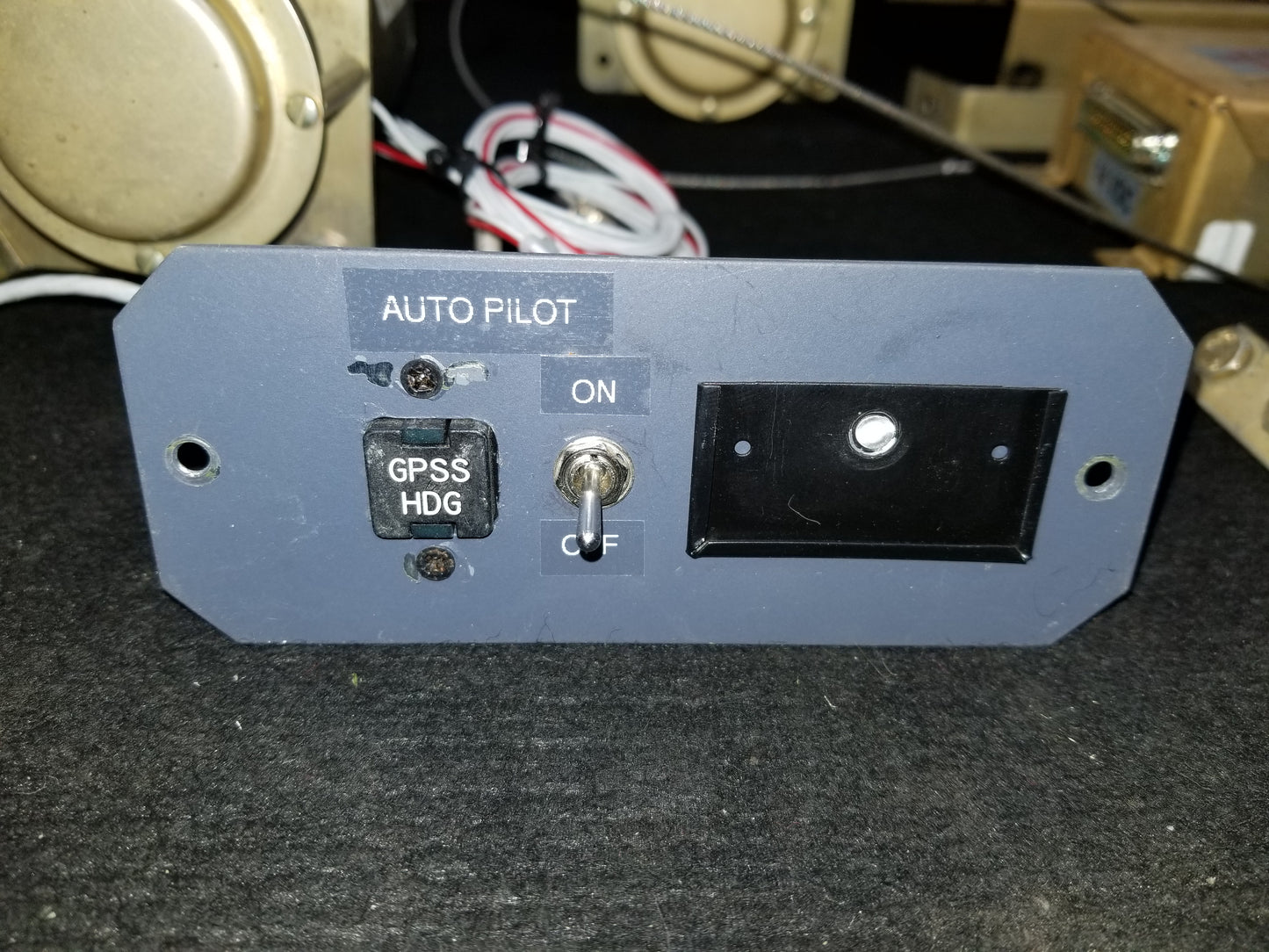 Autopilot - Stec - Complete with computer, Turn Coordinator - C-FINV (#npn)