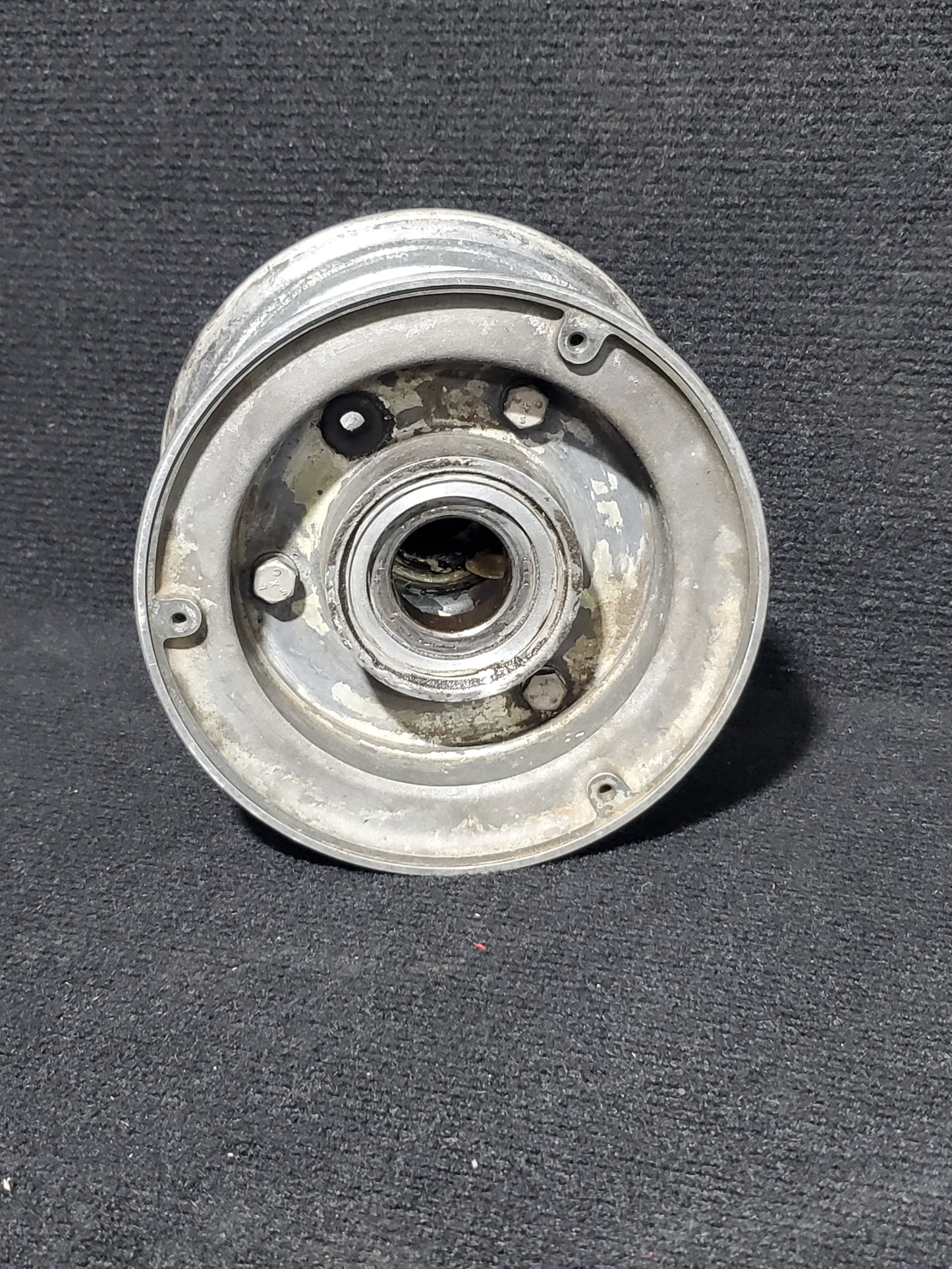 Nose Wheel Assy - Cessna - CF-UPF