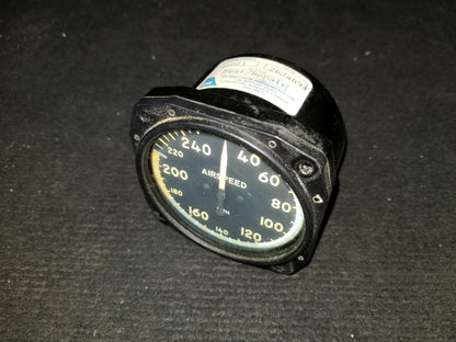 Airspeed Indicator - US Gauge - Precision Instruments - C-FZOS