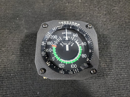 Airspeed Indicator - Sigma Tek - C-FSKF