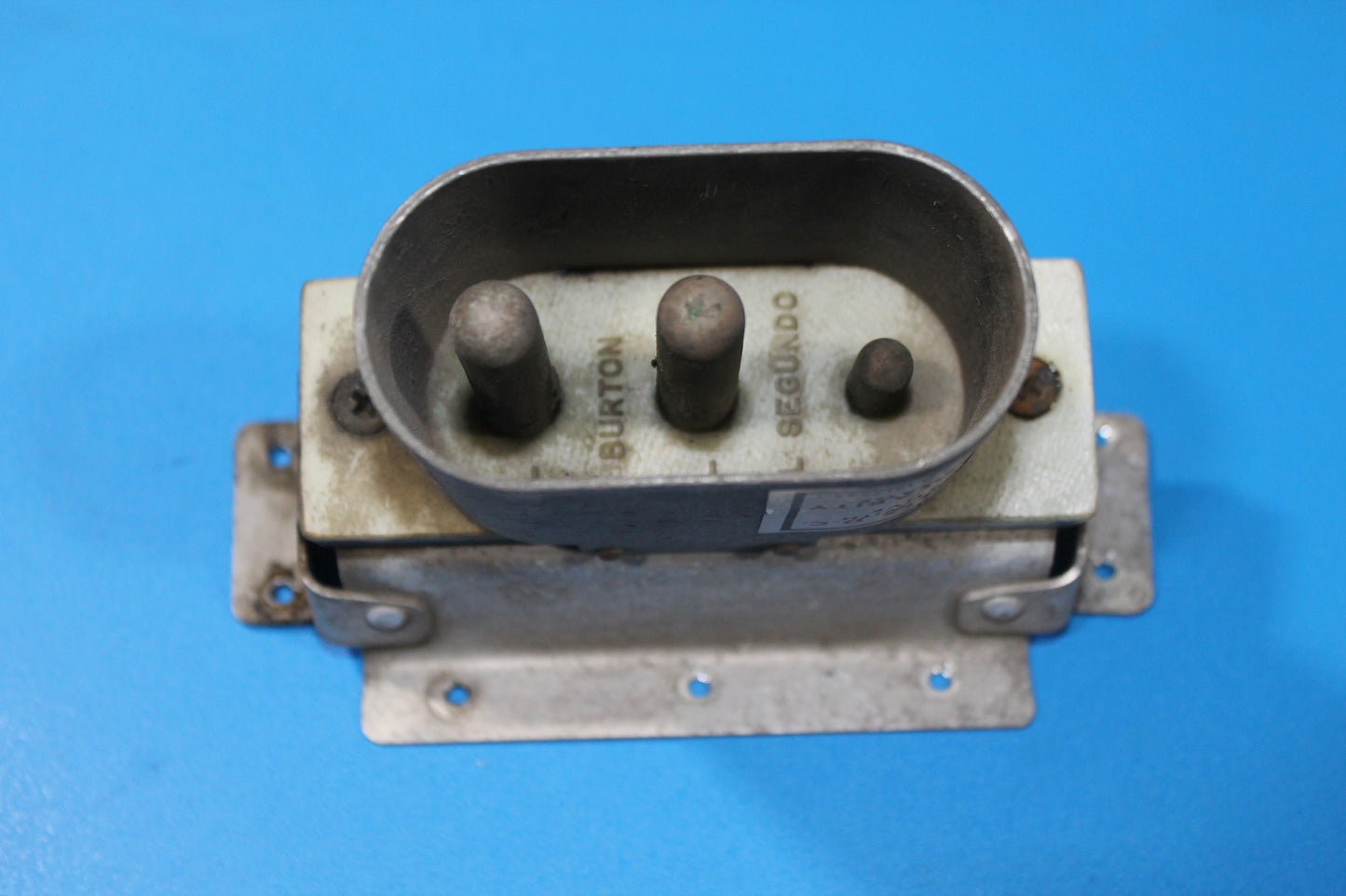 Auxiliary Power Receptacle - Cessna - C-FFTB