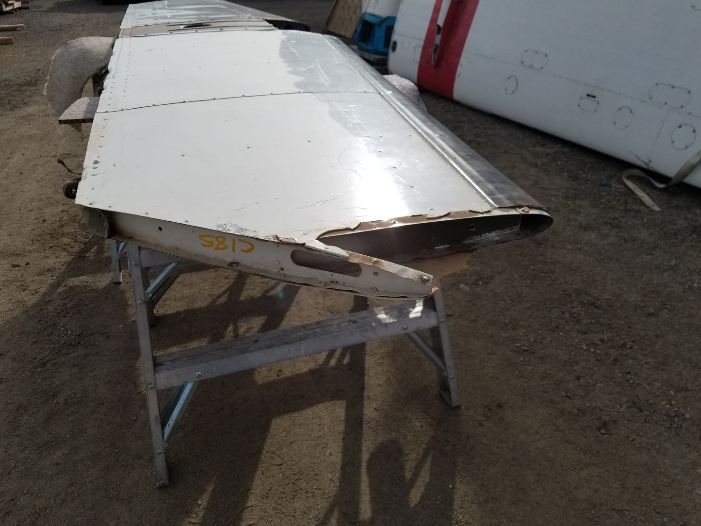 Horizontal Stabilizer - C185 - 5H-MRF (#1232000-8)