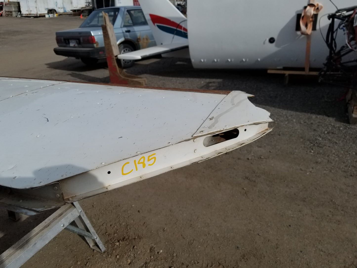 Horizontal Stabilizer - C185 - 5H-MRF (#1232000-8)