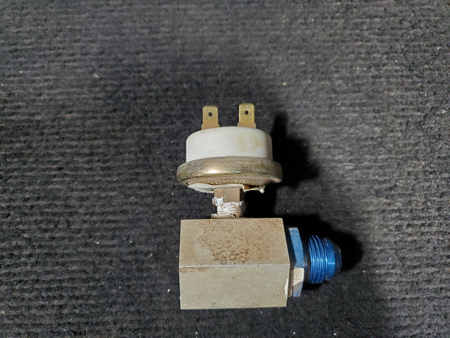 De Ice Pressure Switch Block - Cessna - C-FSKF