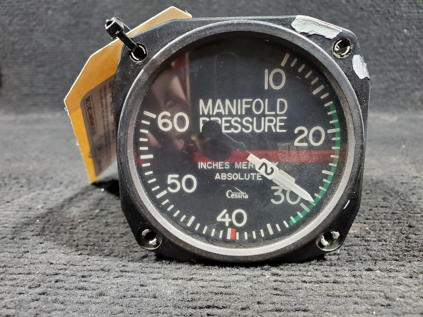 Dual Manifold Pressure Indicator - Aircraft Instruments and Development - C-FSYN