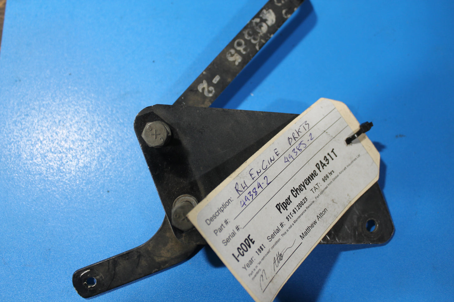 Engine Brackets RH - I-CODE (#49384-2 and 49385-2)