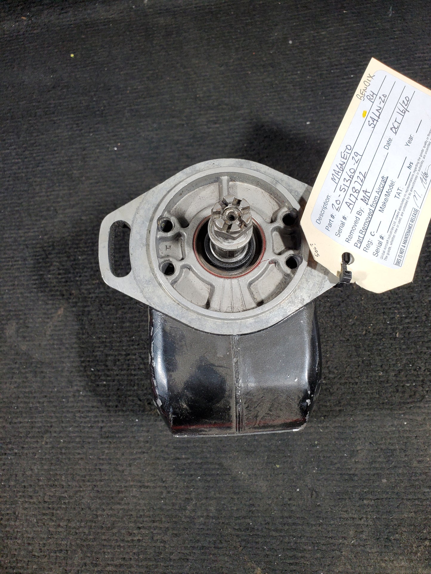 Magneto (RH) - 10-51360-29 - Bendix