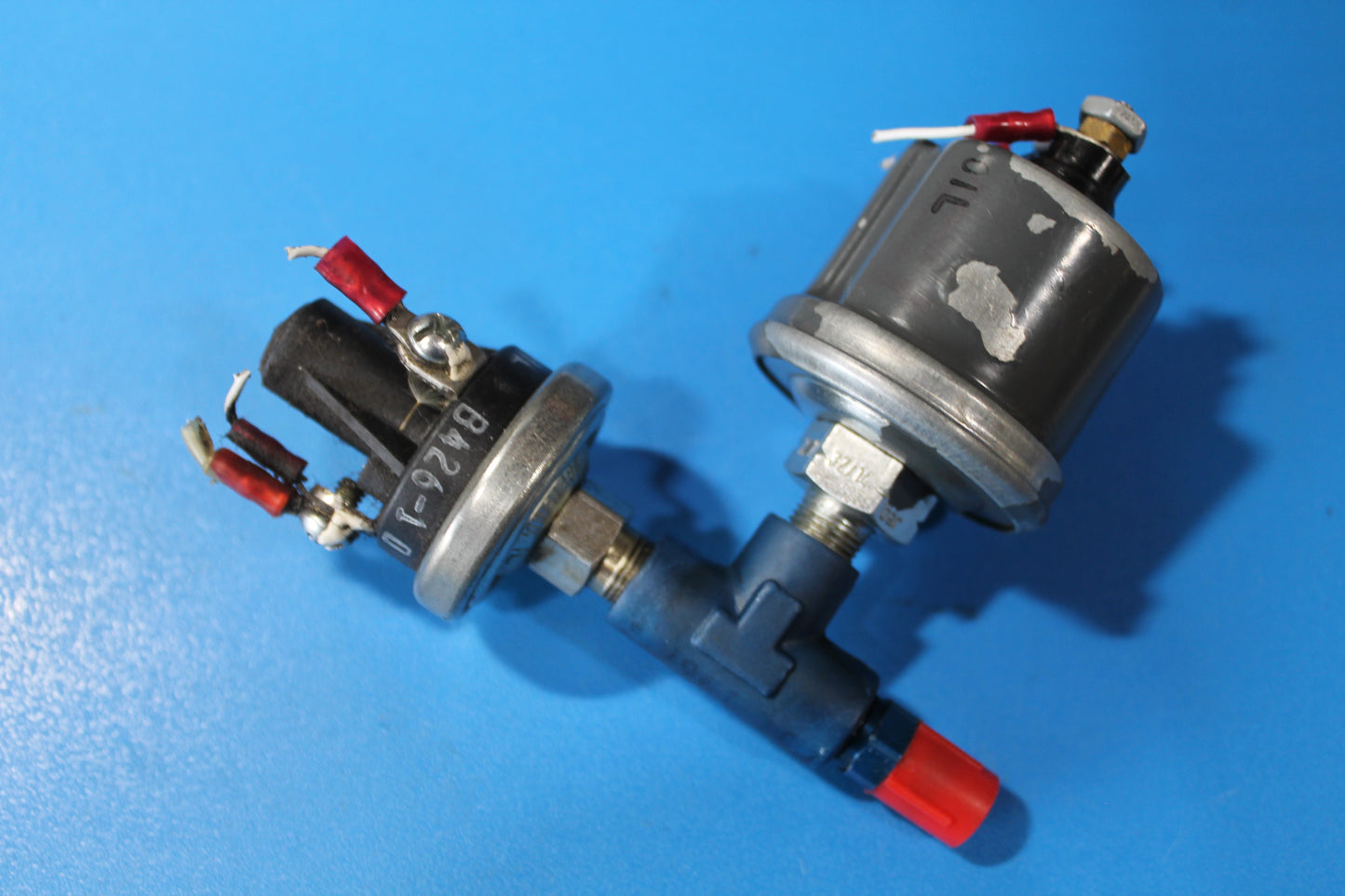 Oil Pressure Sender Unit with switch B426-1 - C-GFYD (#B308-1)