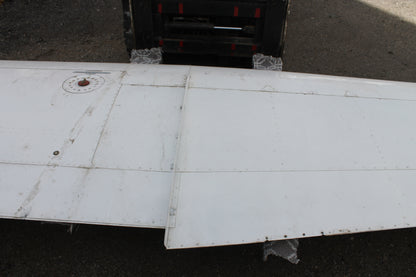 Wing - RH with extended range tank - Damaged - C-FWOK (#0720601-207)