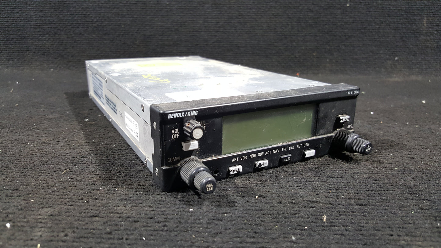 Radio - VHF Comm Transceiver and GPS Receiver - Bendix/King - C-GOTC