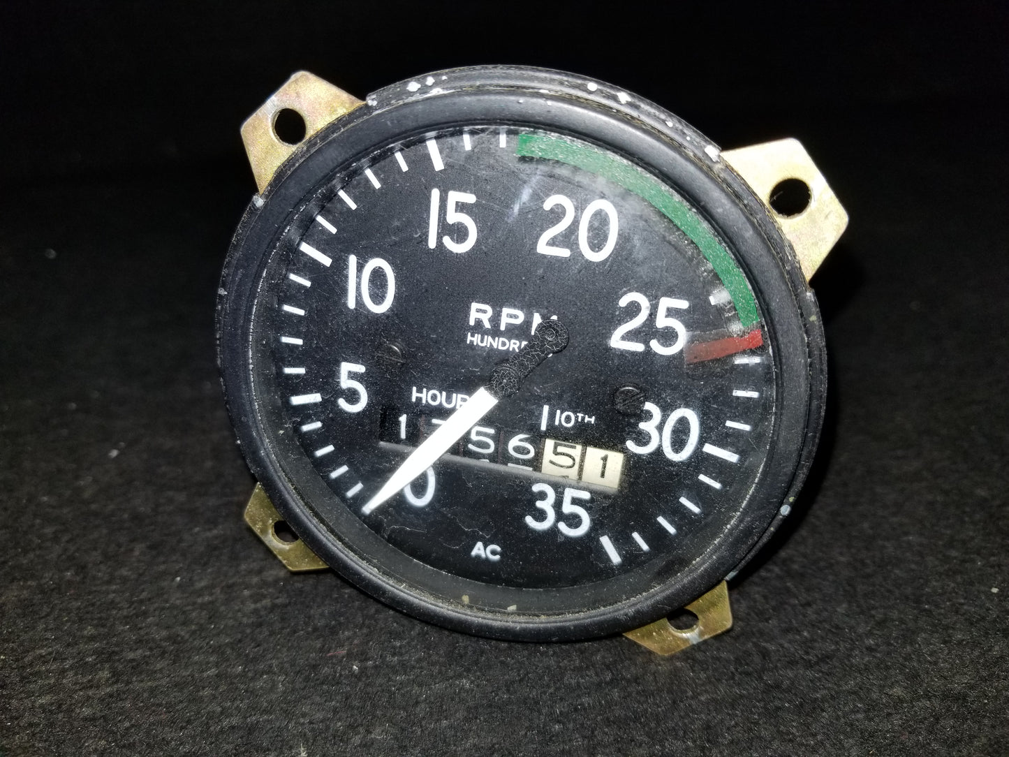 Tachometer - G.M.C. - C-FZOS