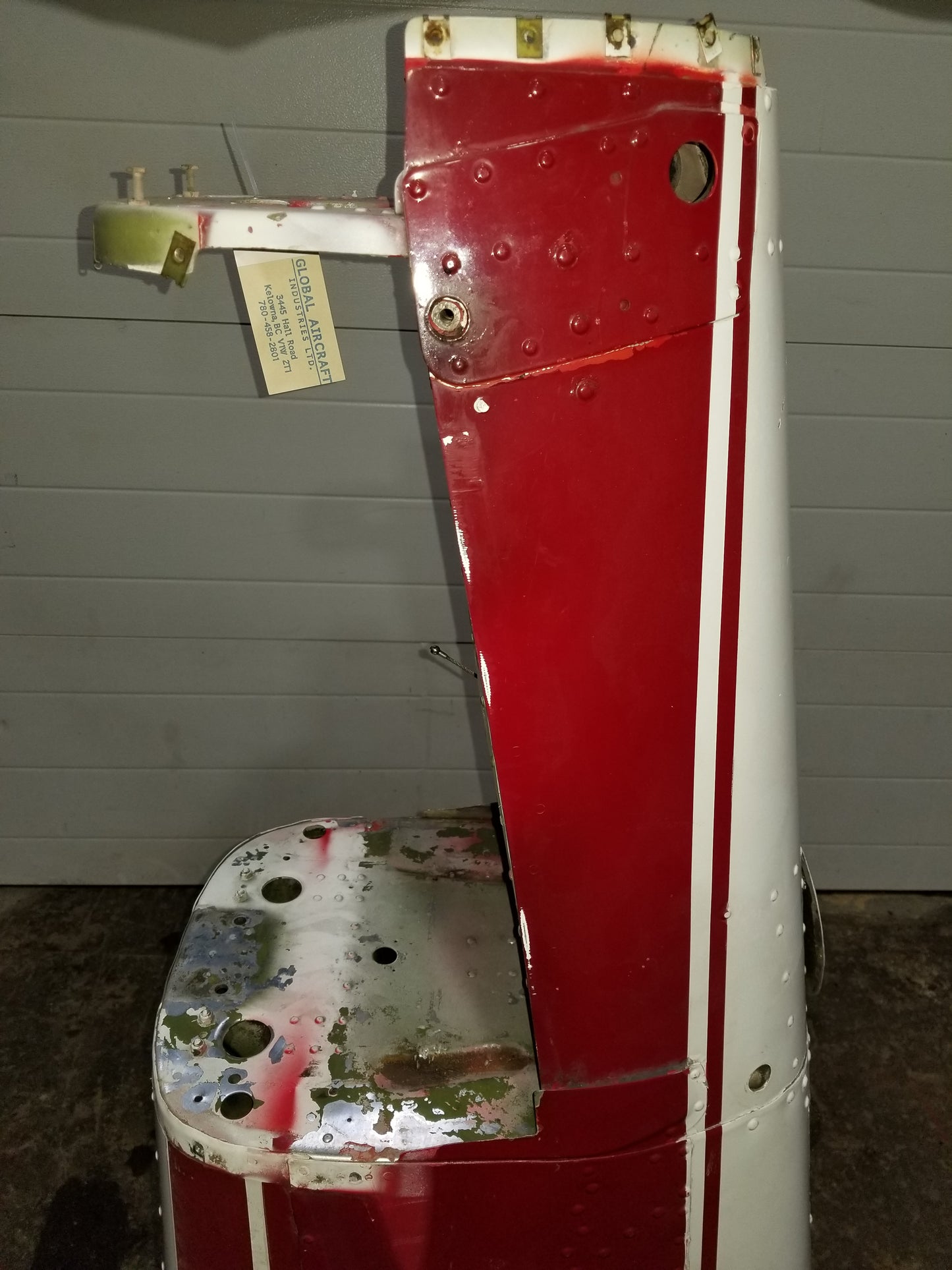 Tail Section - Cessna 185 - C-FCDN (#)