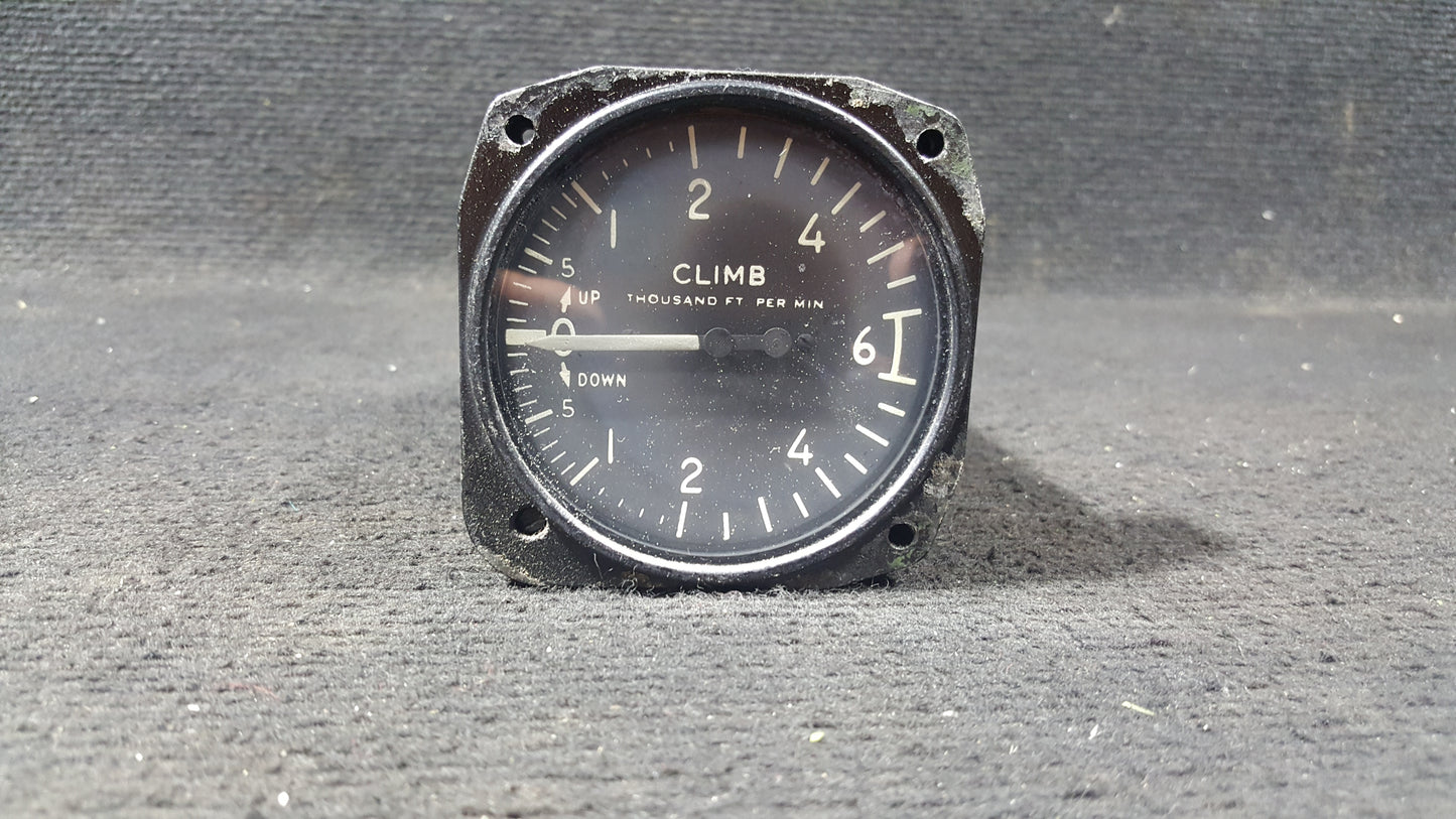 Vertical Speed Indicator - Bendix Aviation - C-FKYZ