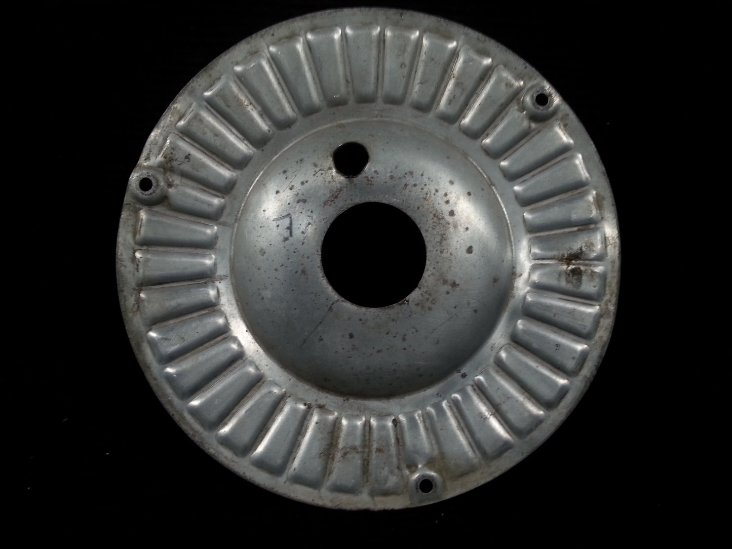 Wheel Cap - Hubcap 1 of 2 - C-FFTB (#0741048-2)