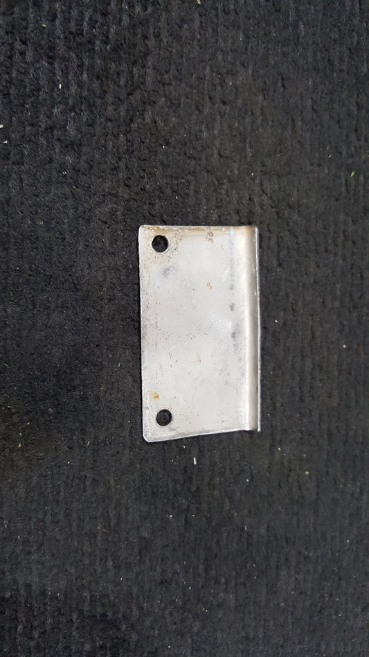 Window Latch Plate - RH - C-FCDQ (#NAS561P3-8)