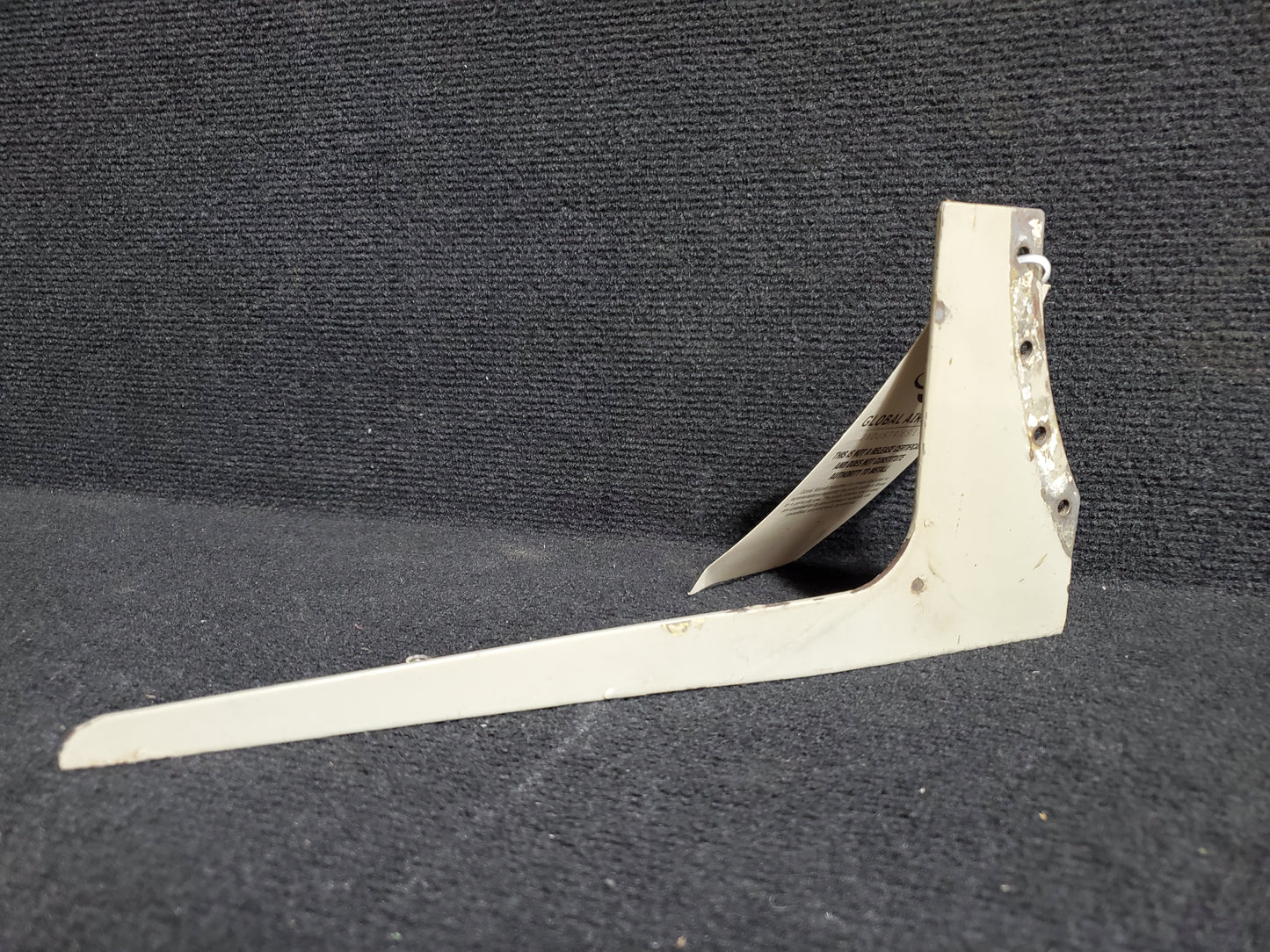 Oil Cooler Mounting Bracket - Upper - Cessna - 5Y-RNA