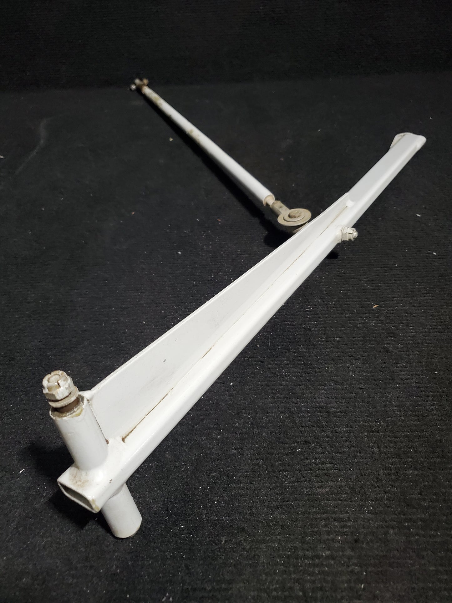 Lever Assy Actuator - Cessna - 5Y-BUC