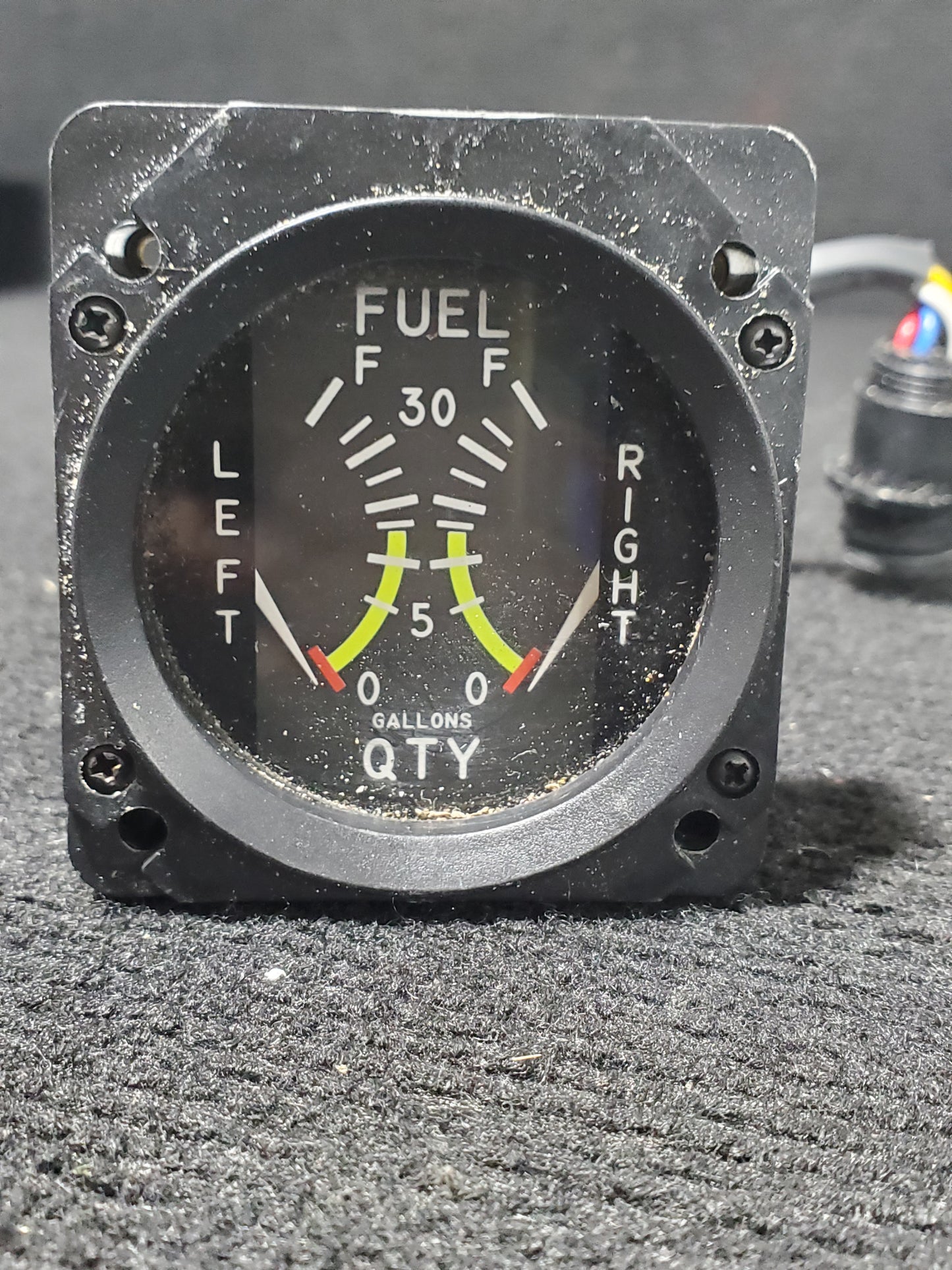 Fuel Quantity Indicator - Rochester Gauges - C-GDJL