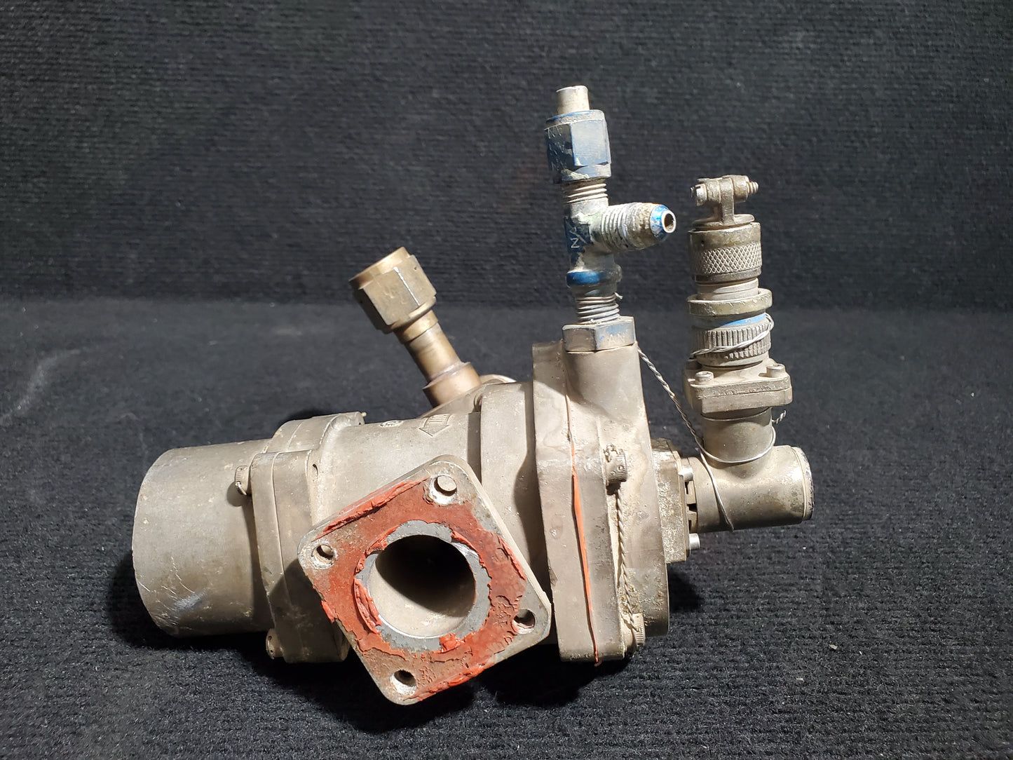 Flow Control Valve - Cessna - 5Y-RNA