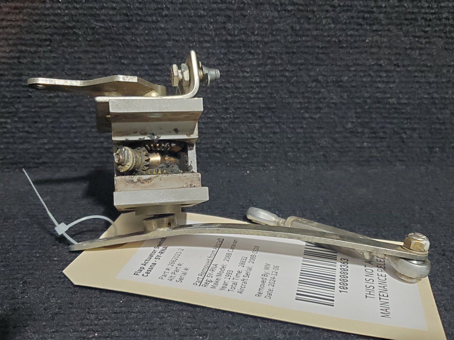 Flap Actuator Switch Assembly - Cessna - 5Y-RNA