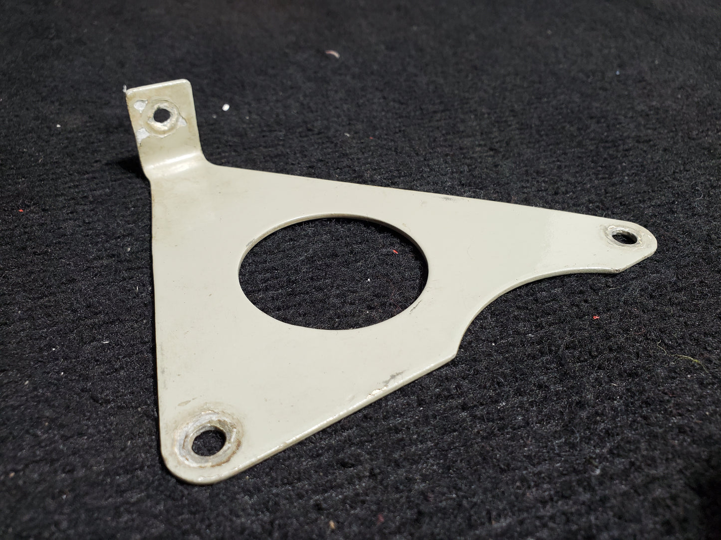 Blast Tube Bracket - Cessna - 5Y-RNA