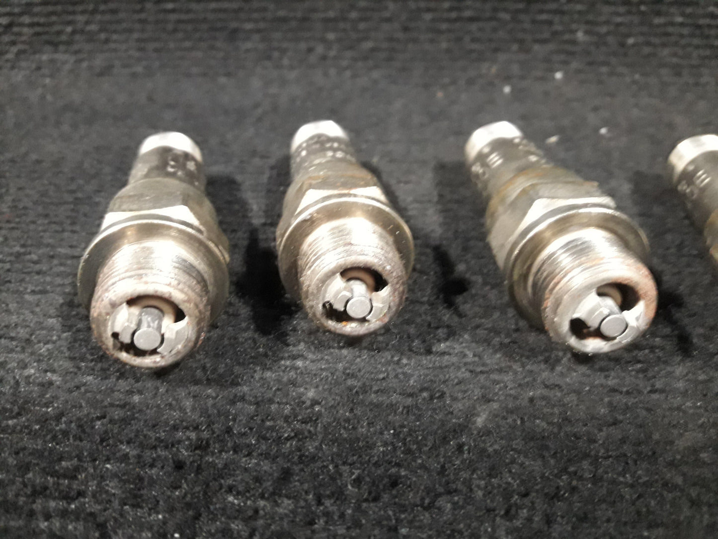 Autolite Spark Plugs - Cessna - C-FFTB